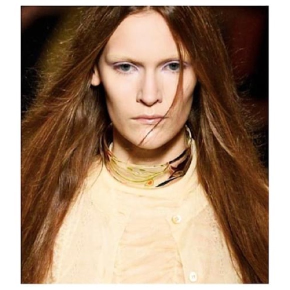 Miu Miu lucite choker from the iconic Spring collection gift box - Picture 8 of 13